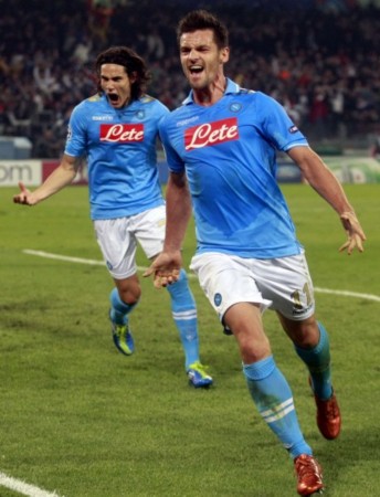 她以其迅捷 她以其迅捷